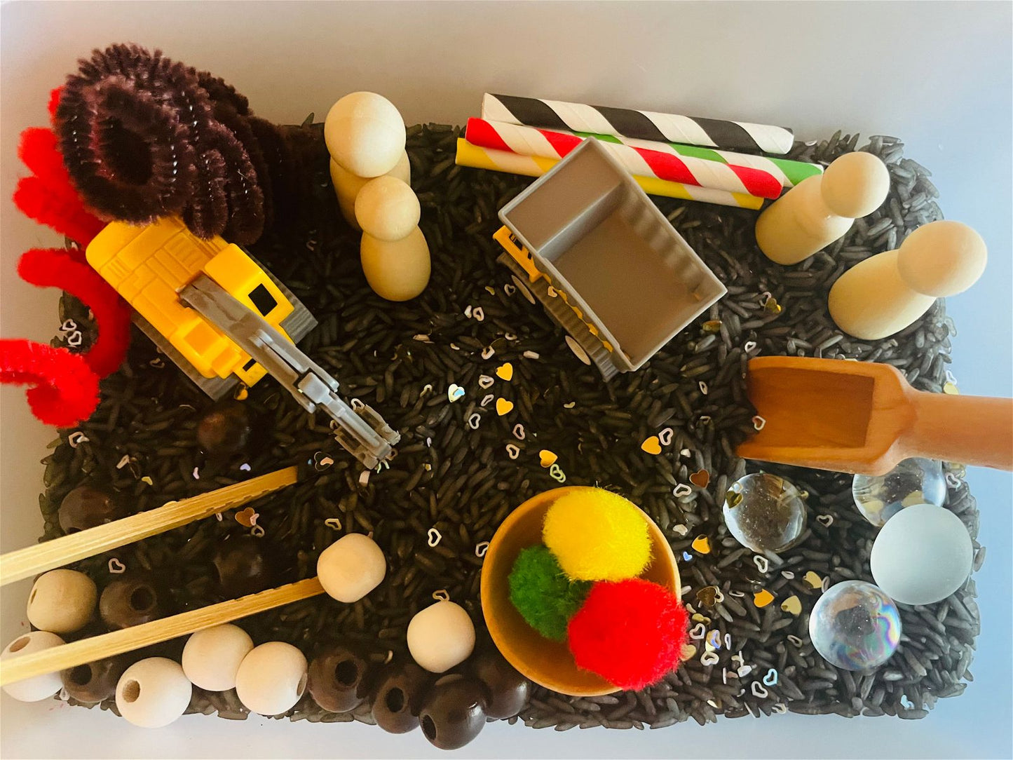Construction sensory bin small - NR creations